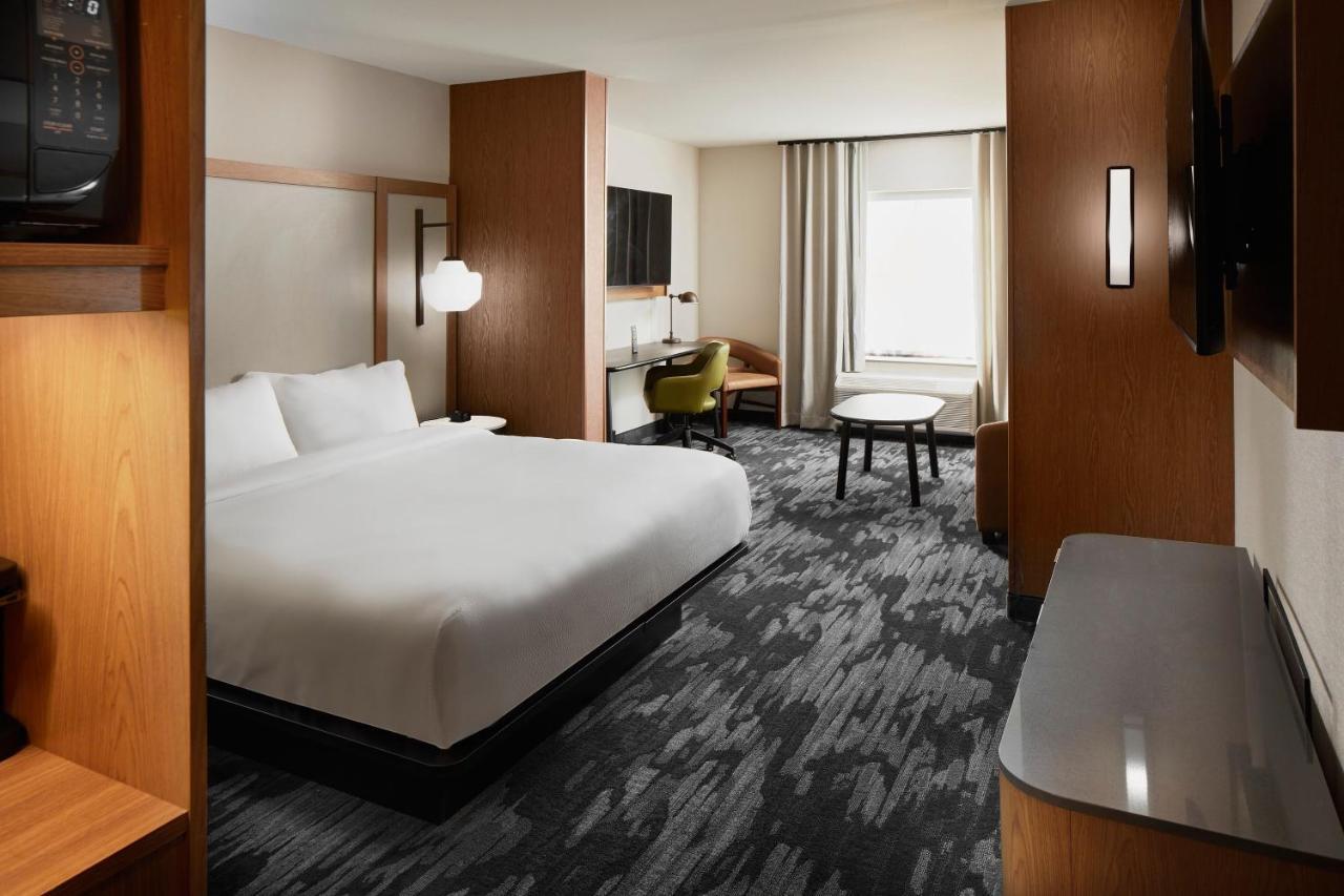 Fairfield Inn & Suites By Marriott Stony Creek Exteriör bild