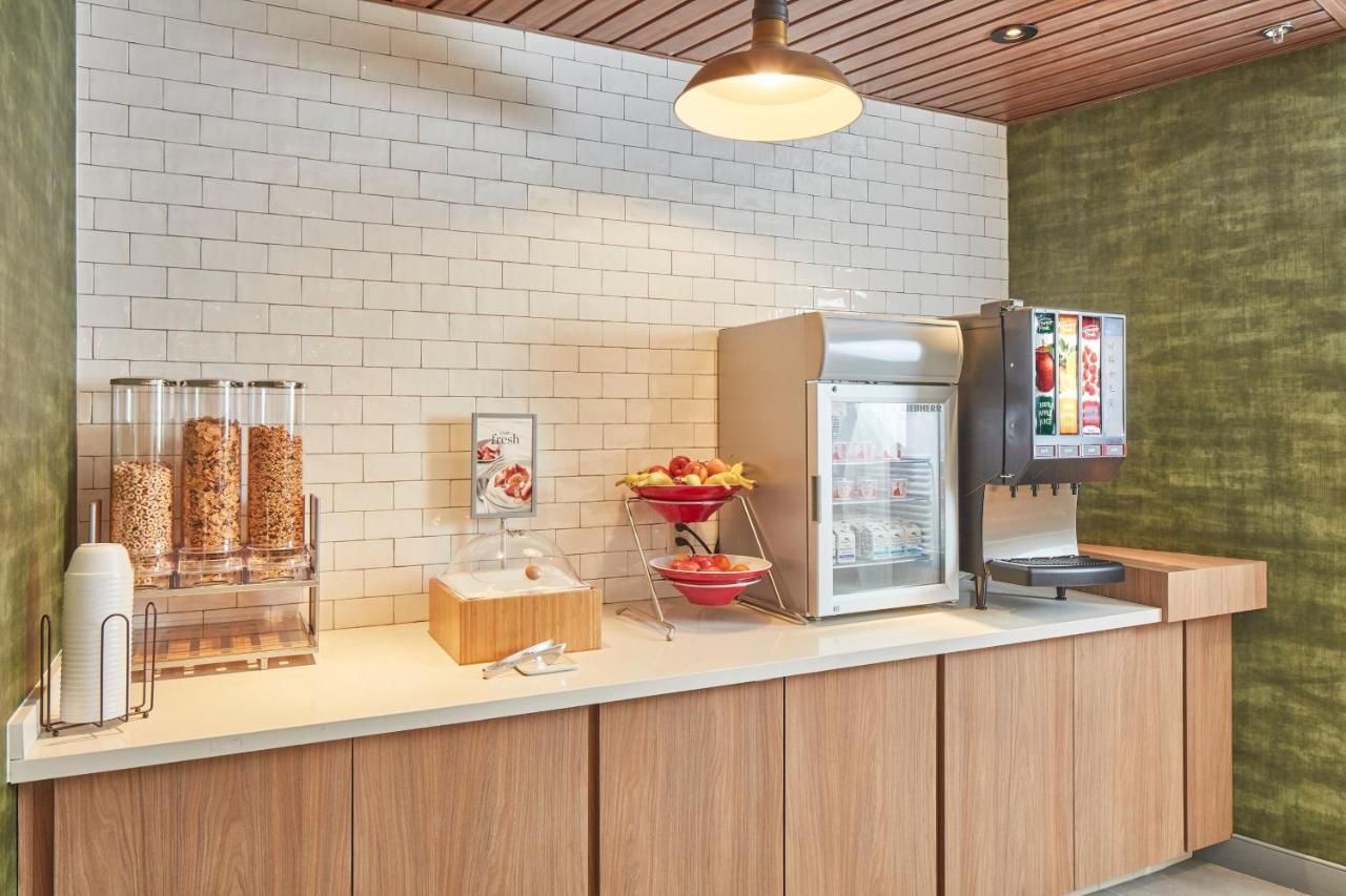 Fairfield Inn & Suites By Marriott Stony Creek Exteriör bild