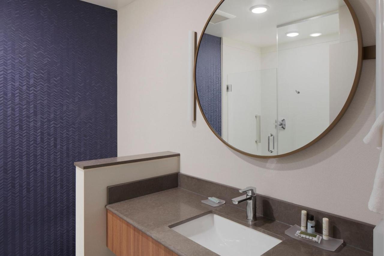 Fairfield Inn & Suites By Marriott Stony Creek Exteriör bild